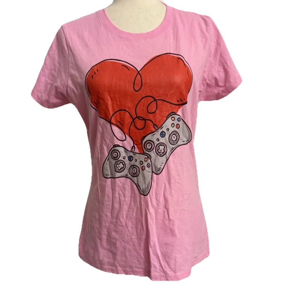 Controllers Heart Gamer T Shirt Pink Women’s Medium